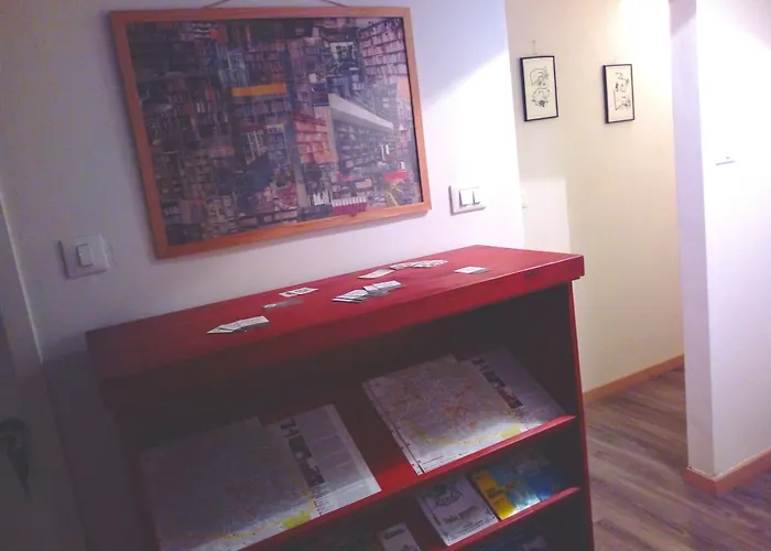 Cartoleria بيت ضيافة *